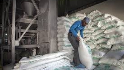 Demanda mais fraca na Índia e no Brasil diminui déficit de açúcar na safra 2016/17