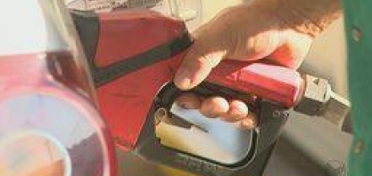 Alta do etanol durante a safra da cana-de-açúcar leva motoristas a optarem pela gasolina