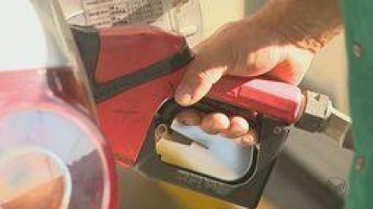 Alta do etanol durante a safra da cana-de-açúcar leva motoristas a optarem pela gasolina