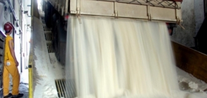 Otimismo com oferta mundial continua pressionando preços do açúcar