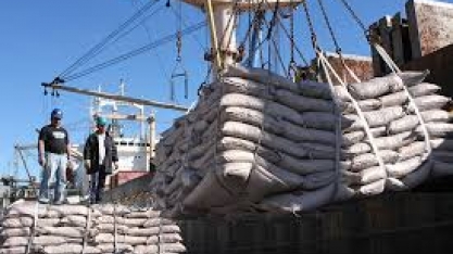 Crise política derruba preços de commodities no exterior