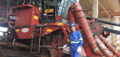 “Nada como fazer o que gosta”, diz Joelma Lemes, mecânica de máquinas agrícolas da Santa Vitória