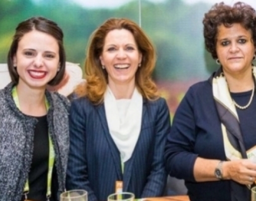 (dir. p/ esq.) Ex-ministra do Meio Ambiente, Izabella Teixeira, e executivas da UNICA em Fórum internacional