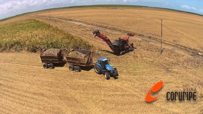 Lucimar Oliveira, operadora de colhedora de cana na Coruripe, no VI Encontro Cana Substantivo Feminino