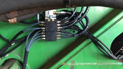 Projeto inédito no Brasil testa sistema de lubrificação automática em colhedoras de cana-de-açúcar