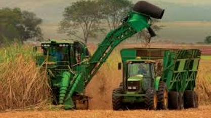 Tecnologia da John Deere para colhedora de cana promete auxiliar na gestão dos processos