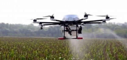 Drone de pulverização promete revolucionar o trabalho dos produtores rurais