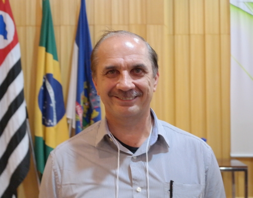 Pedro Christoffoleti: “Além de reduzir o banco de sementes, a desinfestação da área irá controlar as plantas daninhas perenes”