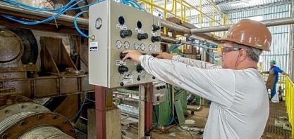 Palha de cana de Lençóis Paulista não produz só energia, mas também papel