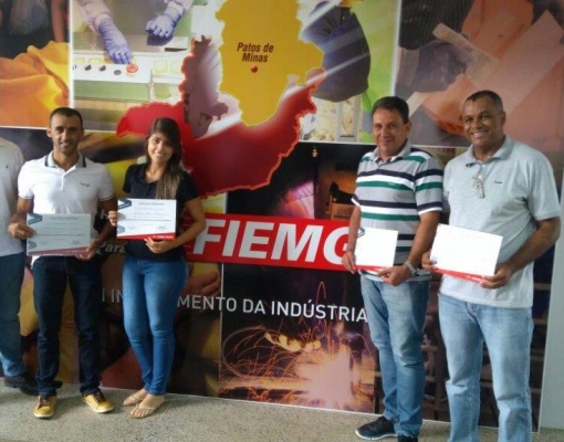 Funcionários da Destilaria Rio do Cachimbo