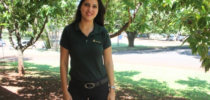 Única mulher em meio as caldeiras e moendas da São Martinho