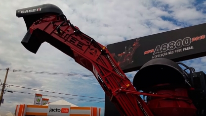 CONHEÇA OS DETALHES DA NOVA COLHEDORA DE CANA A8800, DA CASE IH