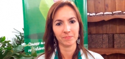 ESTANDE DA BIOCOOP NO 11° AGRONEGÓCIOS COPERCANA DISTRIBUI MUDAS DE ÁRVORES PARA VISITANTES