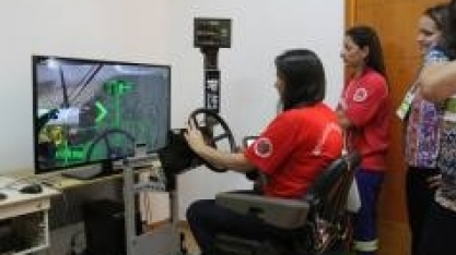 No VI Encontro Cana Substantivo Feminino, mulheres vão testar as habilidades no simulador de colhedora de cana