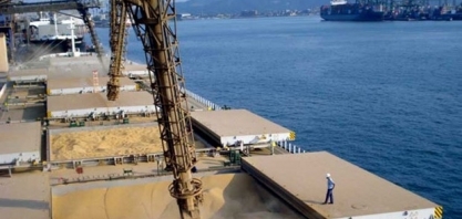 China sinaliza US$ 30 bi em compras dos EUA e ameaça exportações do Brasil