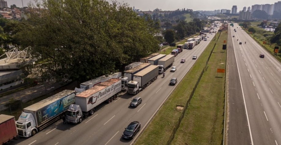  Greve dos caminhoneiros em maio de 2018 parou o país. (Foto: Fellipe Abreu)