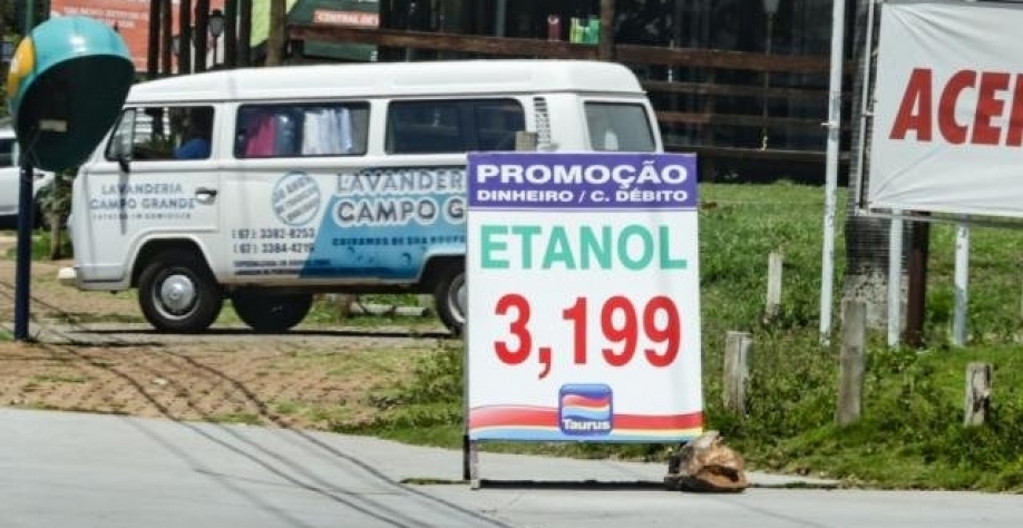 Etanol sofreu redução redução de preço em Campo Grande (Foto: Kísie Ainoã)