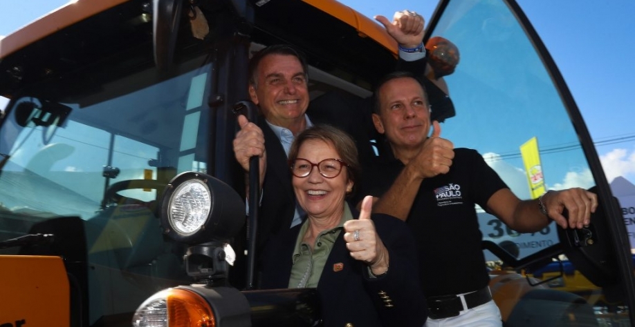 Presidente Bolsonaro. Ministra Tereza Cristina e governador João Dória: em sintonia com o agronegócio
