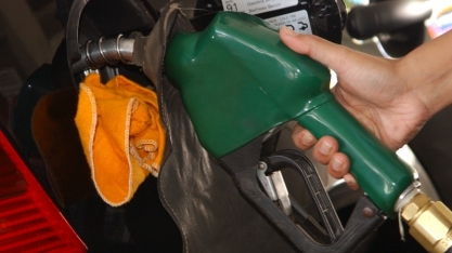 Diferença entre o preço mínimo e máximo da gasolina cai a 37,2% em março