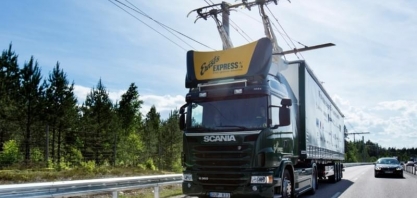 Alemanha inaugura rodovia que recarrega caminhões híbridos que circulam por ela