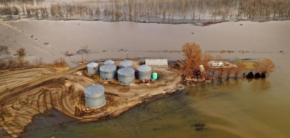 O prazo encurta e americanos não conseguem semear o milho