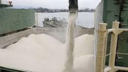 Açúcar sobe e petróleo cai. Apenas coincidência?