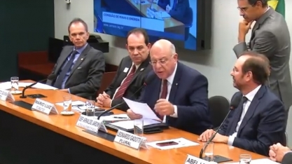 Câmara Federal faz audiência sem Cade e ANP sobre a venda direta de etanol