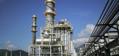 Raízen nega ter contratado banco para avaliar refinarias da Petrobras