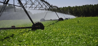 Irrigação por pivô central triplicou entre 2000 e 2017, mostra novo levantamento