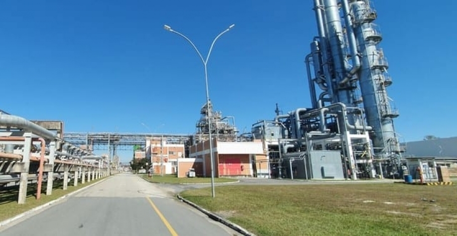 Basf vai elevar produção de metilato de sódio em Guaratinguetá — Foto: Fábio França/ G1