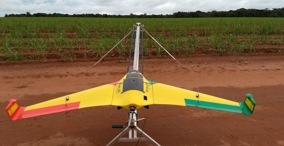 Desde a safra passada (2018/2019), a Atvos utiliza Aeronaves Remotamente Pilotadas (RPA – Remotely Piloted Aircraft) para gerenciamento da qualidade em tempo real nas áreas de plantio — Foto: Atvos/Divulgação