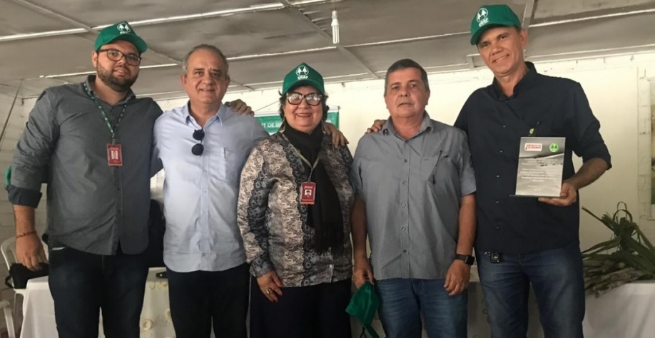 Da direita para a esquerda - Alexandre Lima (pres Coaf), José Inácio (pres Unida-Asplan-PB), Elisabete Frente, BNB e Aloísio Lessa (sec de Ciência e Tecnologia de PE) - 4 encontro na coaf-Tmbaúba-PE
