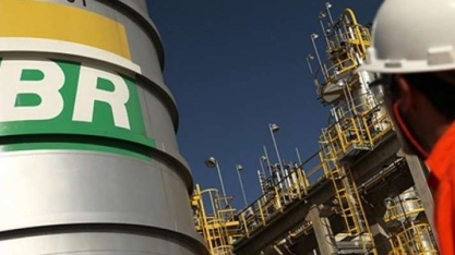 Petrobras aumenta preço da gasolina em 3,5%