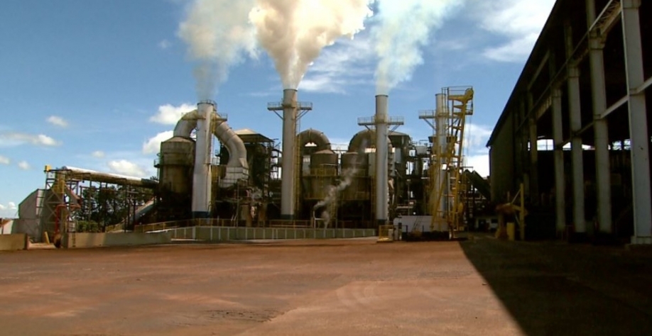 Usina de cana-de-açúcar na região de Ribeirão Preto — Foto: Reprodução/EPTV