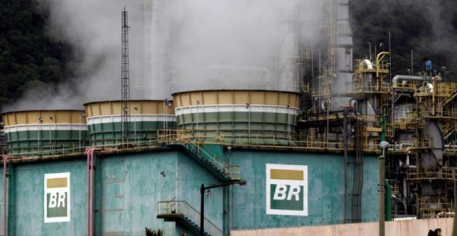 Refinaria da Petrobras em Cubatão (Paulo Whitaker/Reuters)