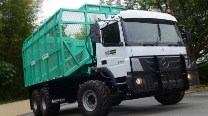 Mercedes-Benz realiza test-drive com caminhão de direção autônoma na Fenatran
