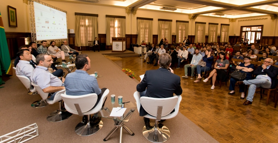 Plenária final ocorreu no Salão Nobre (crédito: Gerhard Waller)