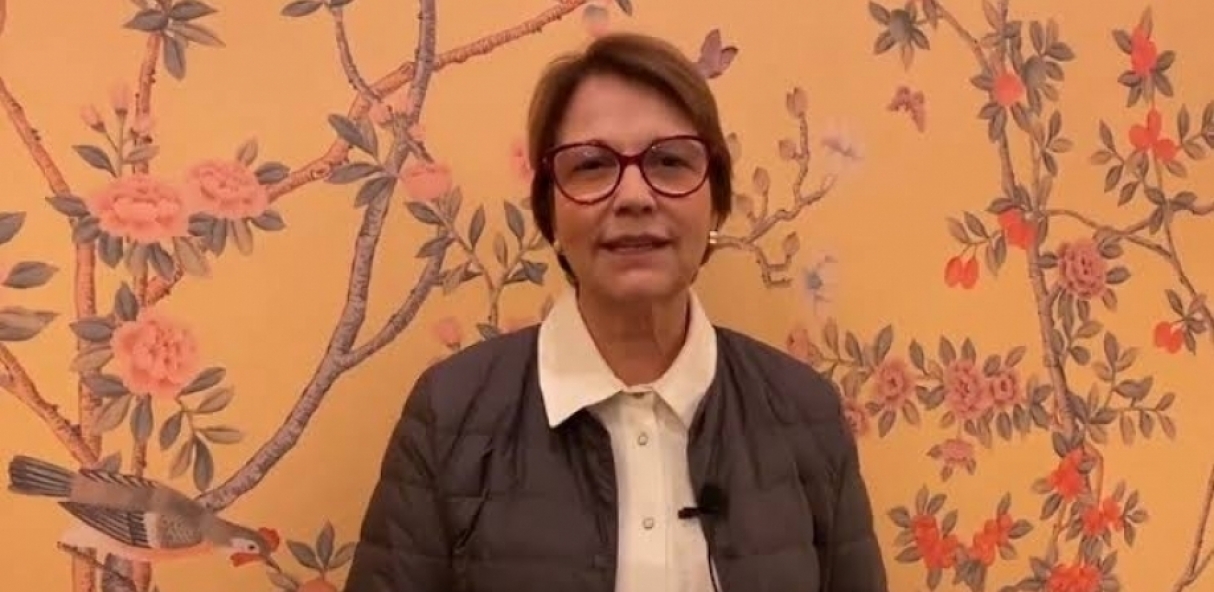Ministra da Agricultura, Tereza Criatina, faz balanço de viagem à China (Foto: Reprodução/Twitter)