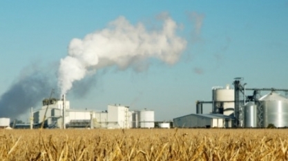 Produção de etanol dos EUA sobe 1,6% na semana, para 1,030 milhão de barris/dia