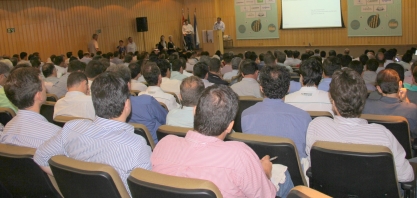 Aumento de produtividade e redução de custos na lavoura canavieira são temas de seminário em Ribeirão Preto