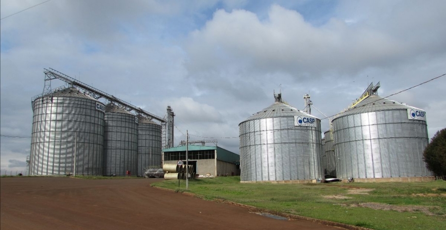 Unidade de Grãos da Coplacana faz armazenamento de soja e milho (Foto: Ozonio Imprensa)