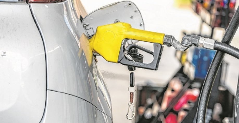 A Petrobras anunciou ontem (27) reajuste de 4% no preço da gasolina nas refinarias. Foto: Reinaldo Jorge