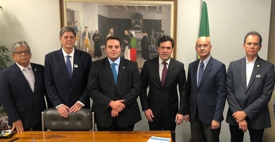 Deputado Franceschini com dirigentes da Feplana e da Novabio