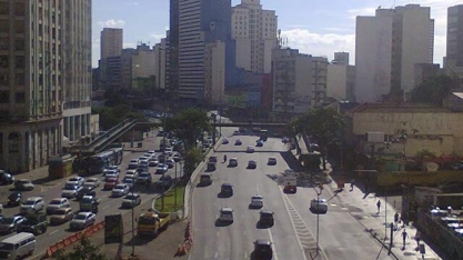 Estudo demonstra queda de poluição por veículos em SP