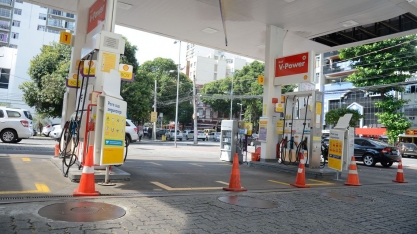 Bolsonaro diz que preço dos combustíveis está alto para o consumidor