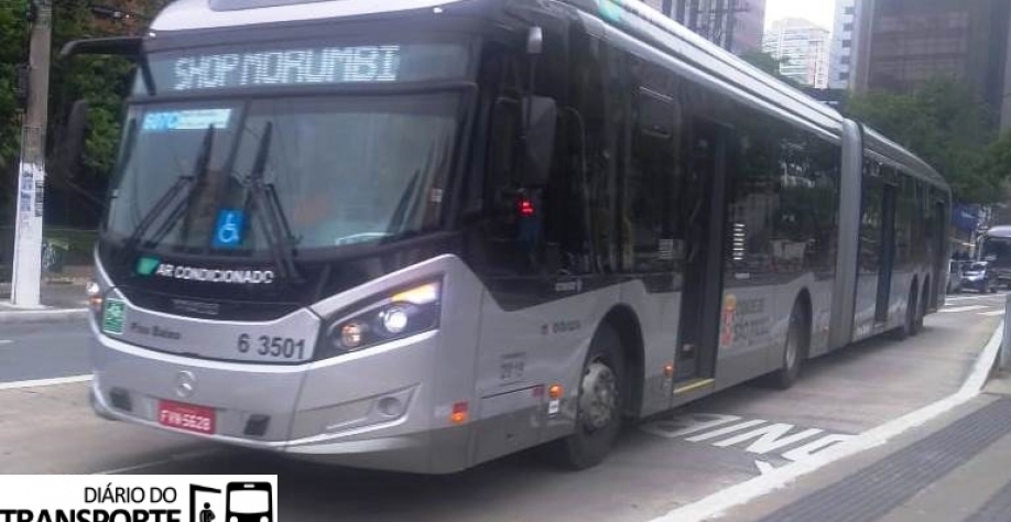 Ônibus em São Paulo. Sindicato das empresas da cidade defende HVO Foto: Adamo Bazani