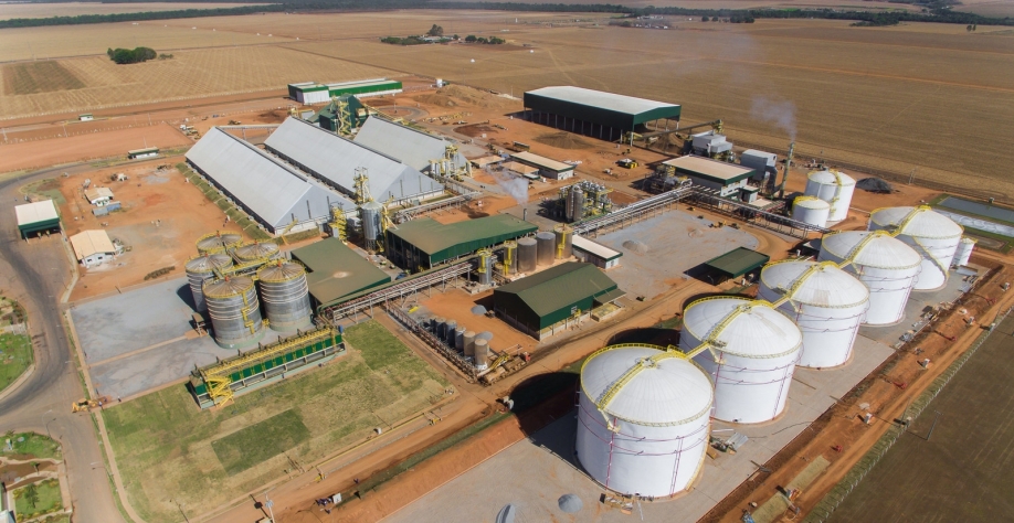 A FS Bioenergia é a primeira usina de etanol no Brasil que utiliza milho em 100% de sua produção