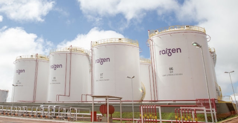 A Raízen controla 7 mil postos de gasolina no Brasil e na Argentina, e tem cerca de 3 mil clientes (Imagem: Site/Raízen)