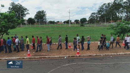 Usina recebe 2.744 candidatos para 450 vagas em Barretos, SP