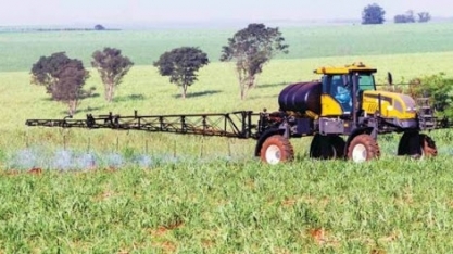 Técnicos agrícolas continuarão responsáveis pela emissão de Receituário agrícola